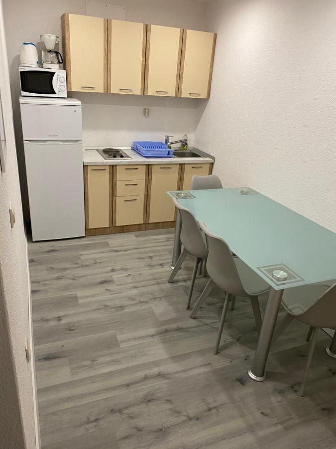 Apartmani Jukanovic Baška Voda Exteriör bild