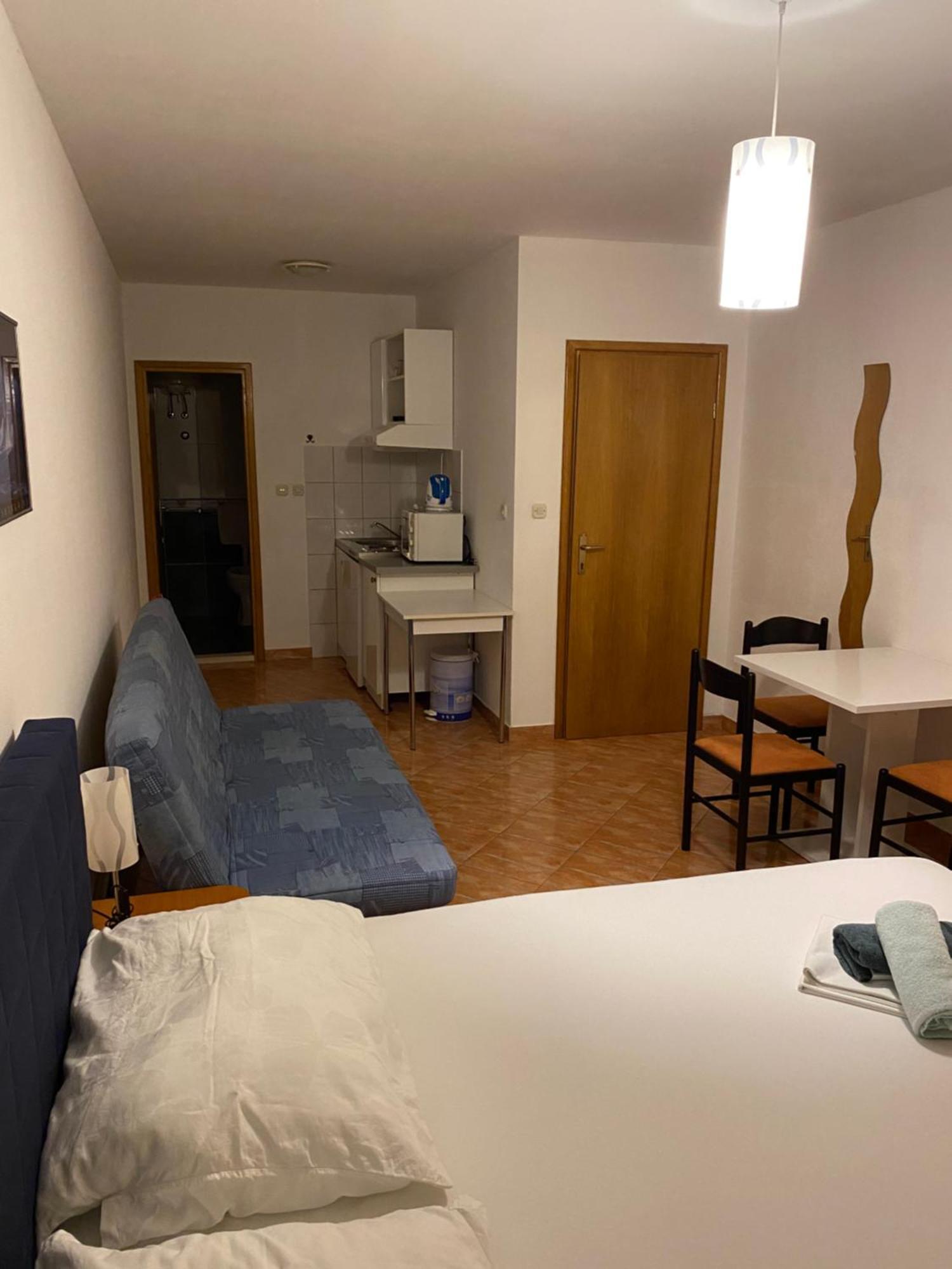 Apartmani Jukanovic Baška Voda Exteriör bild