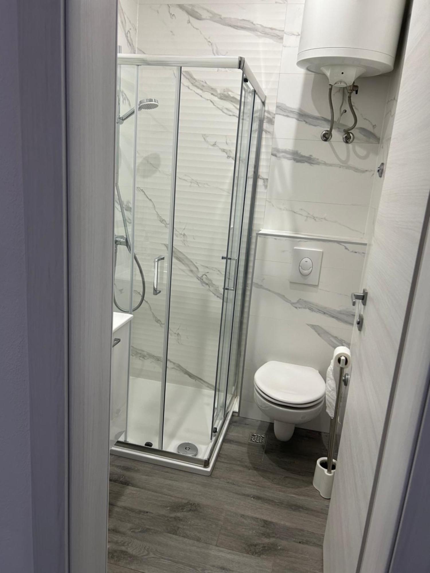 Apartmani Jukanovic Baška Voda Exteriör bild